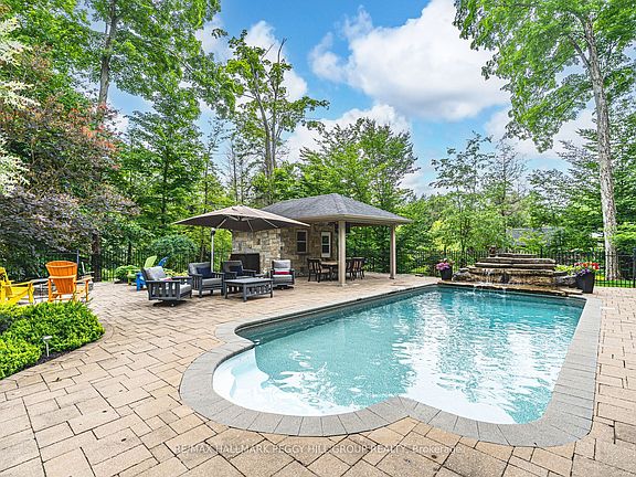 3rd image of 32 Gallagher Cres