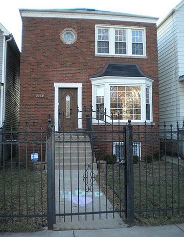 1st image of 2739 N Avers Ave #1