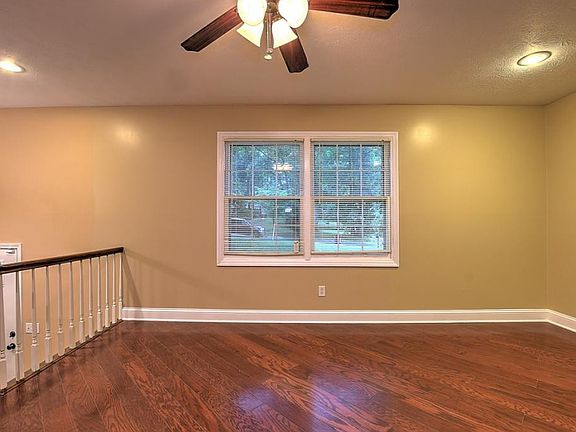 5th image of 1008 Beechwood Dr