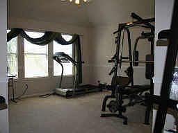 4th image of 3207 White Sands Way