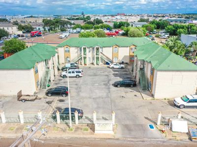 1100 Tesoro Ln, Laredo, TX, 78041