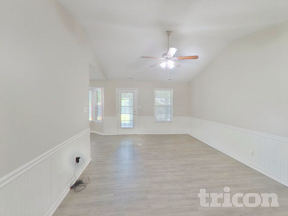 3rd image of 5001 Alexis Dr