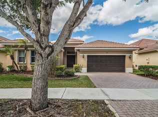 1618 Blue Jay Cir, Weston, FL 33327