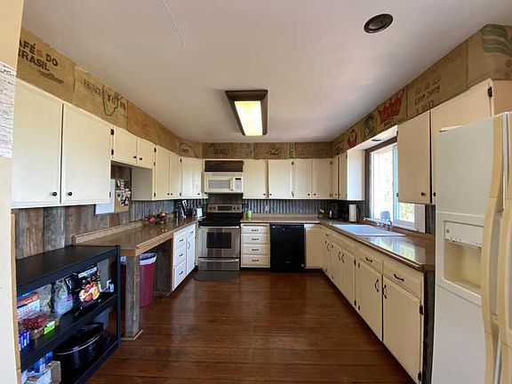 3rd image of 45 Ashley Creek Ln