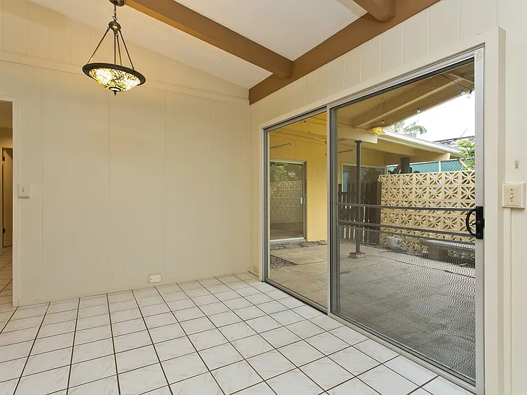 523 Iliaina St — Photo 9