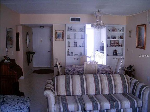 5th image of 3804 Gulf Of Mexico Dr Unit 206