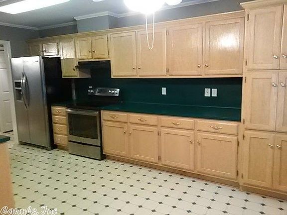 4th image of 2521 Creekside Dr
