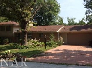 11 Foley Ave, Bloomington, IL 61701