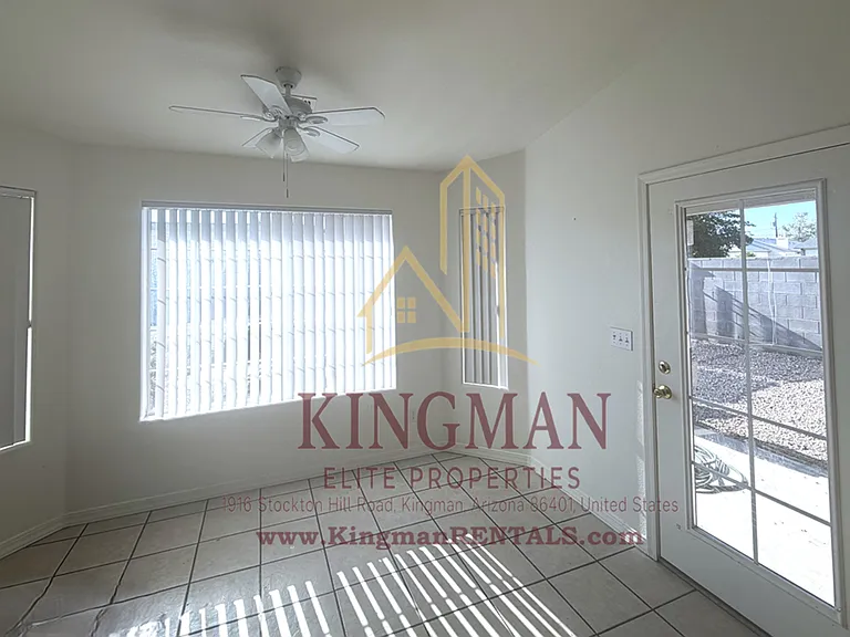 1748 Club Ave — Photo 6