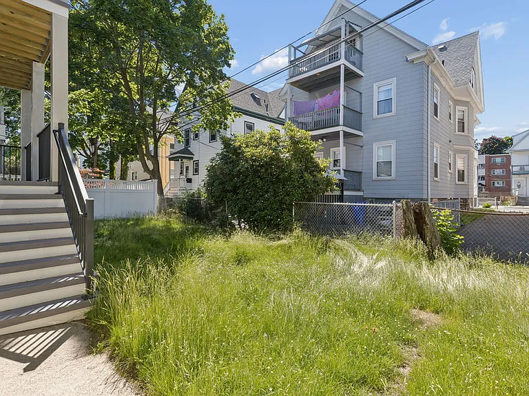 28 Glenrose Rd #2 — Photo 20