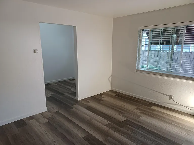 2405 F St — Photo 20