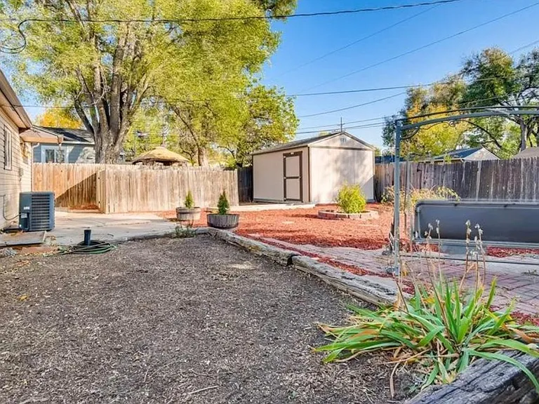 311 Redwood Dr — Photo 9