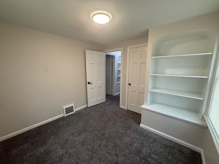 4350 Silsby Rd — Photo 15