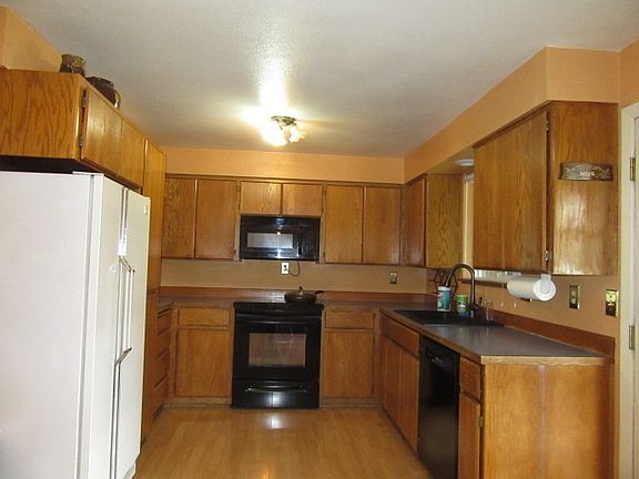 4th image of 4124 E Carlisle Ave