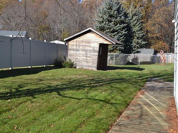 2nd image of 2244 Sprucewood Ct