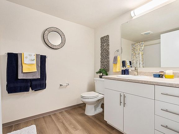 5th image of 14200 Tukwila International Blvd #103