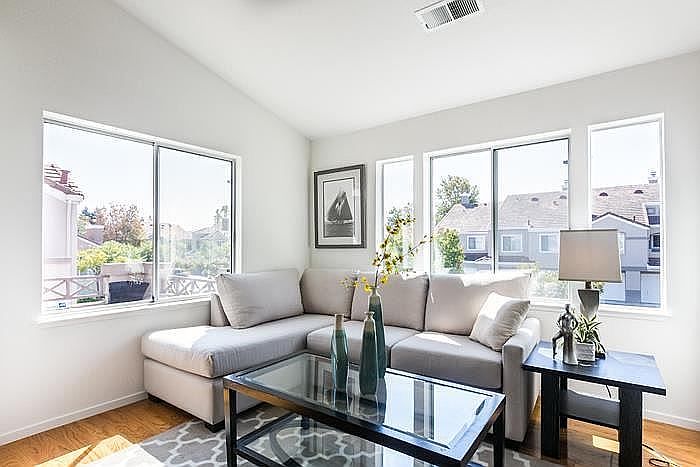 1st image of 4211 Sophia Way