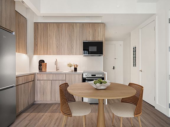 5th image of 19 Rockwell Pl #14G