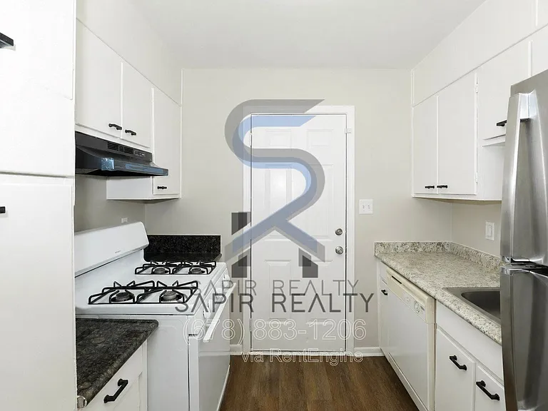 3300 College St #5 — Photo 13