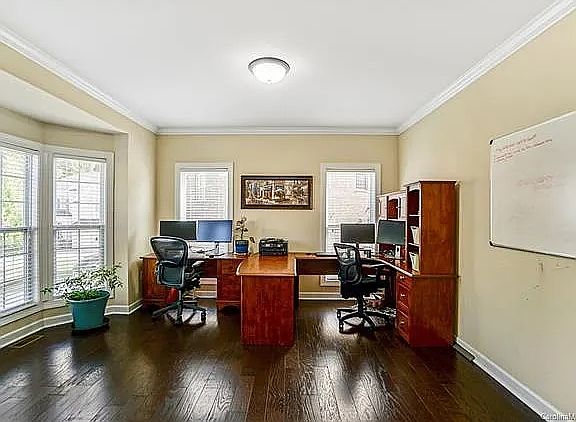 4th image of 8106 Mandeville Ct