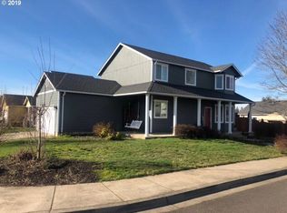 104 Canary Ave, Creswell, OR 97426