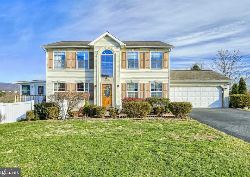 1st image of 2429 Aspen Way