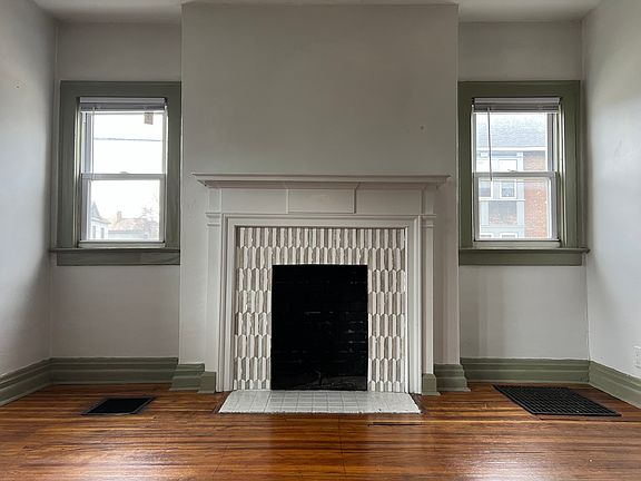 5th image of 912 Wilson Ave