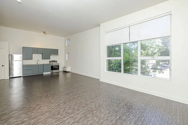 1 bed, 1007 sqft, $2,050 — Photo 3