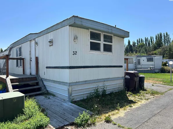 1165 S Grand Ave Trailer 32, Pullman, WA 99163