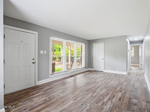 5th image of 409 Clifton Road