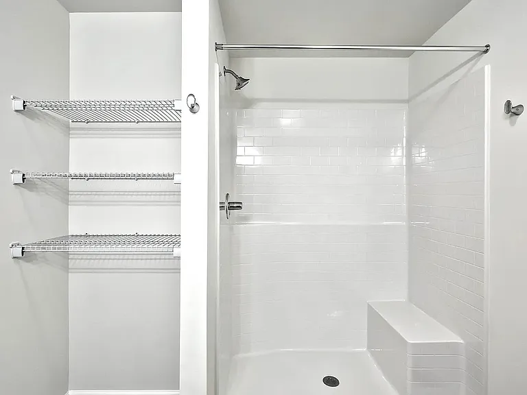 7884 Briarwood Dr — Photo 17
