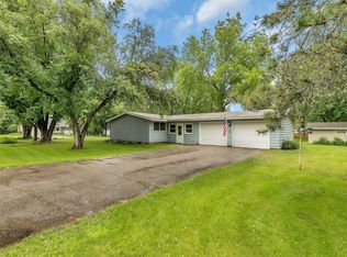 307 Miller St, Spicer, MN 56288