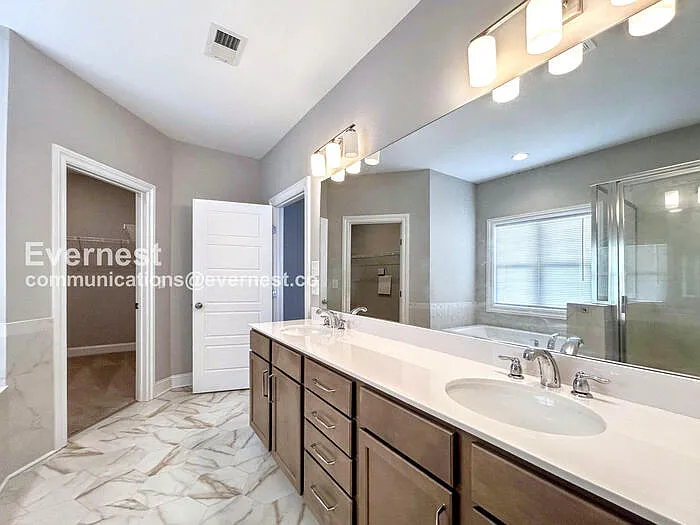 1763 Stone Hedge Dr NW — Photo 11