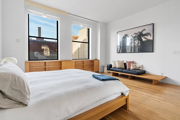 Rented by Compass | media 10