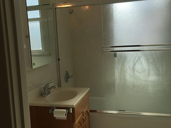 5th image of 3101 Gough St