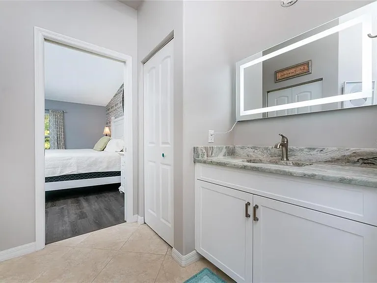 319 Monaco Dr #8 — Photo 24