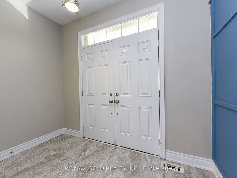 1270 McPhedran Point — Photo 5