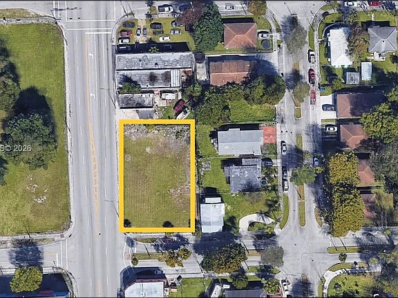 5th image of 4923 NW 17th Ave