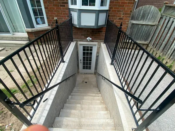 165 Elizabeth St #Basement, Ajax, ON L1T 3Y4