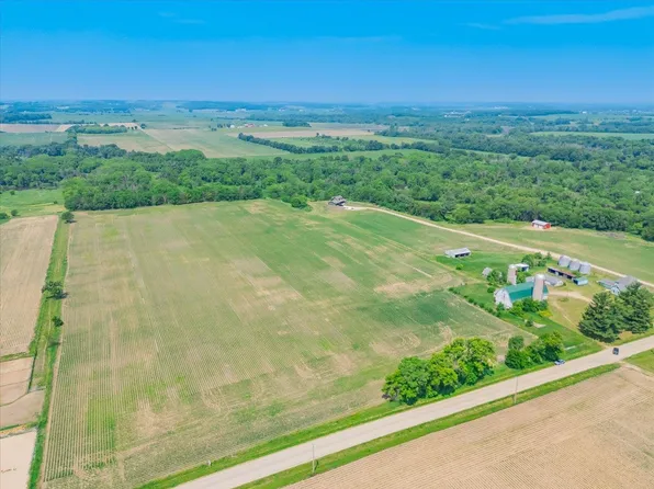 L2 Sandy Hook Rd, Brooklyn, WI 53521