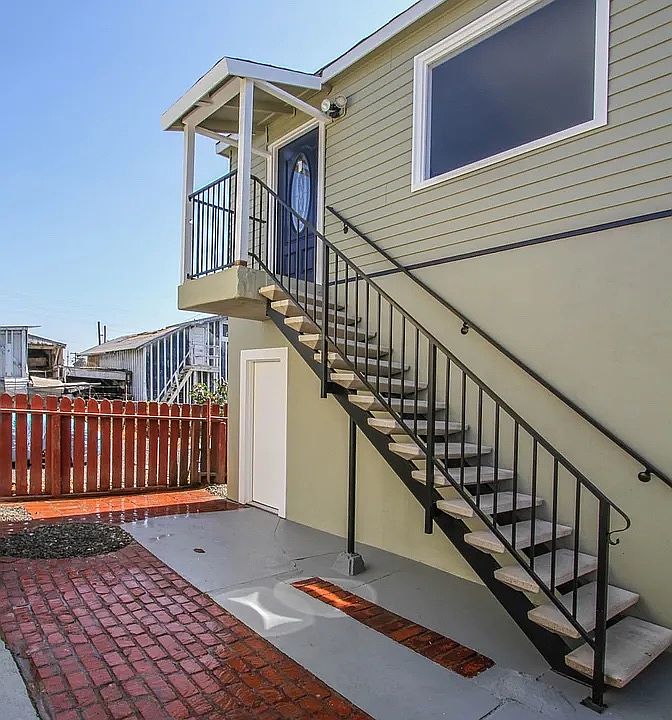1st image of 2667 Imperial Ave #48