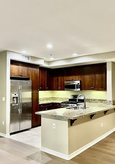 629 Traction Ave #308 — Photo 4