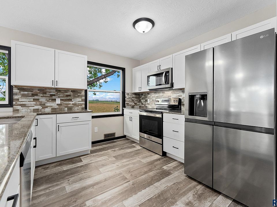 508 Wood St, Valley Springs, SD 57068 MLS 22303433 Zillow