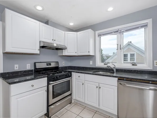 12 Kilby St APT 3L, Somerville, MA 02143