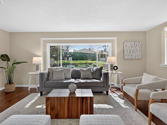 5th image of 4695 SW Flower Pl