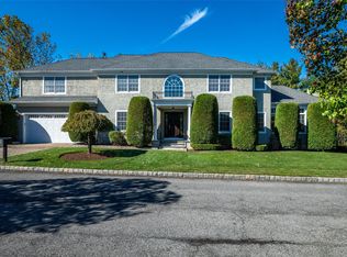 1 Mill Pond Ln, New Rochelle, NY 10805