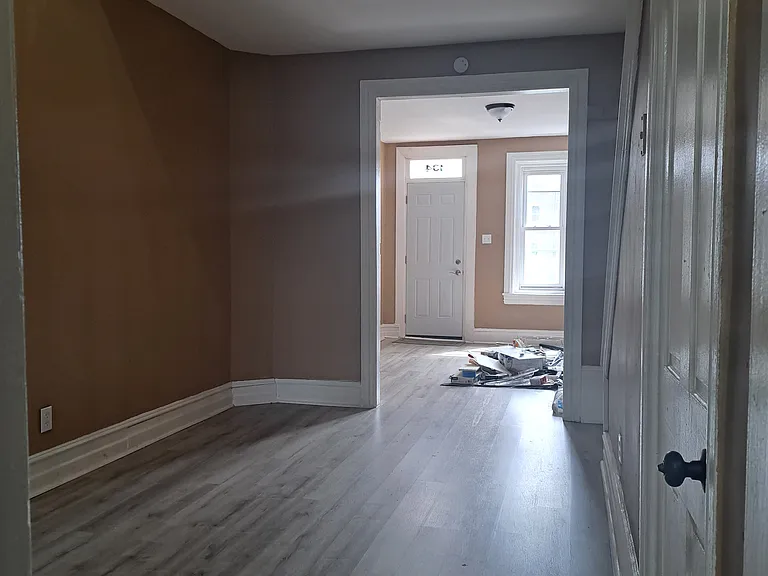 134 N Hall St — Photo 6