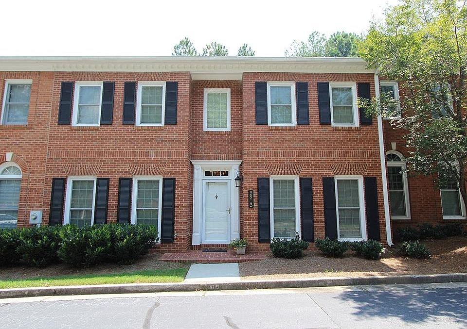 1st image of 3815 Savannah Sq E
