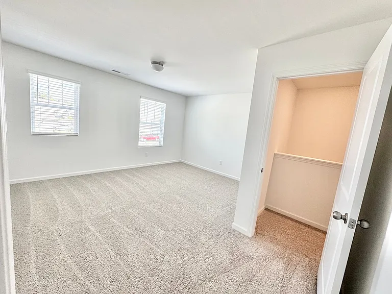 3885 Claret Cup Dr — Photo 12