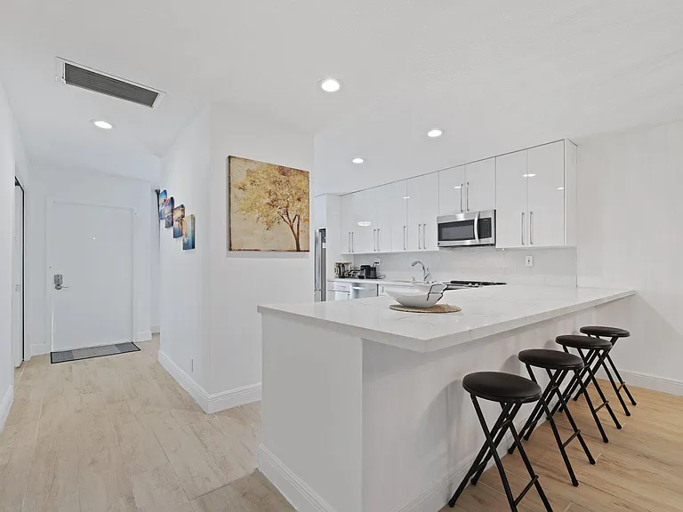 1031 Citrus Way #102-D — Photo 5